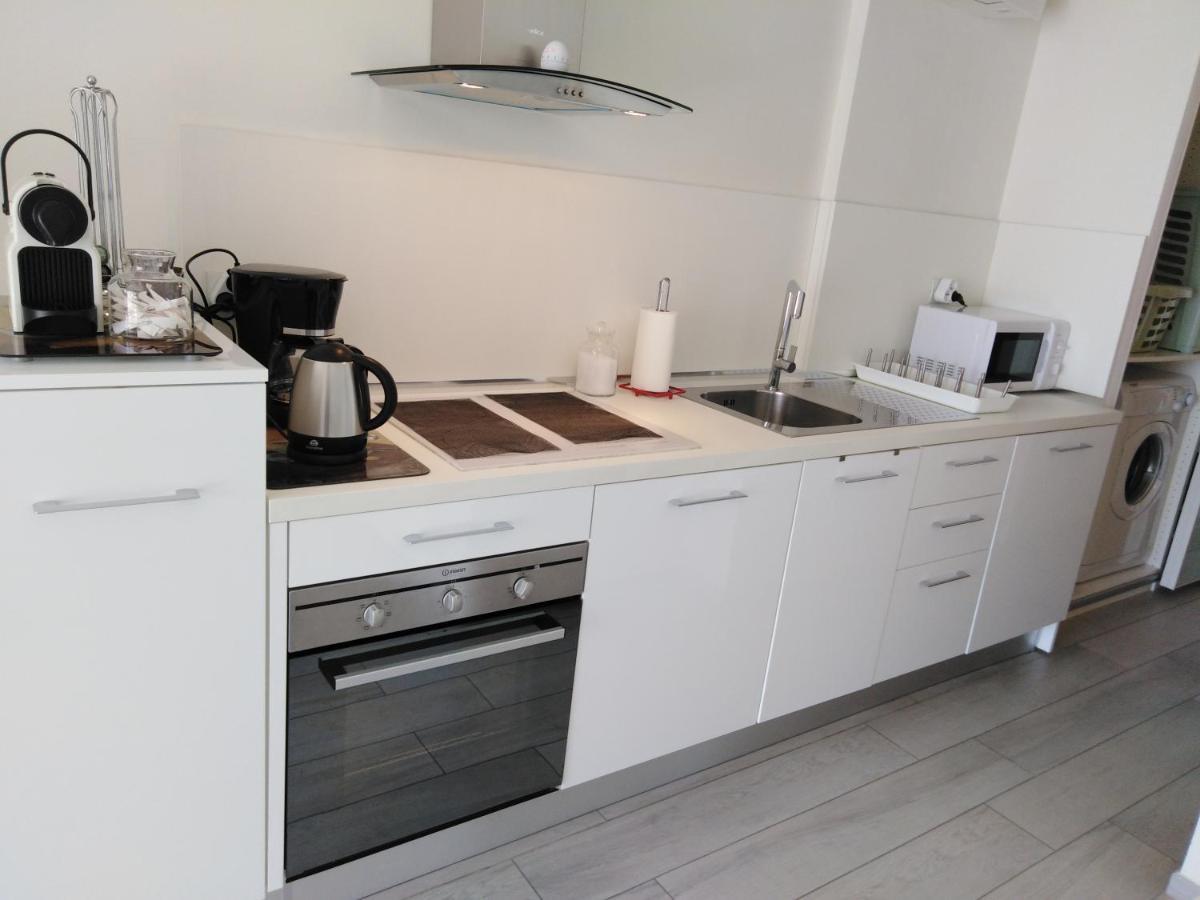 Le Palais Du Tropique Appartement Vue Mer 5E Etage Avec Ascenseur Juan-les-Pins Exterior foto