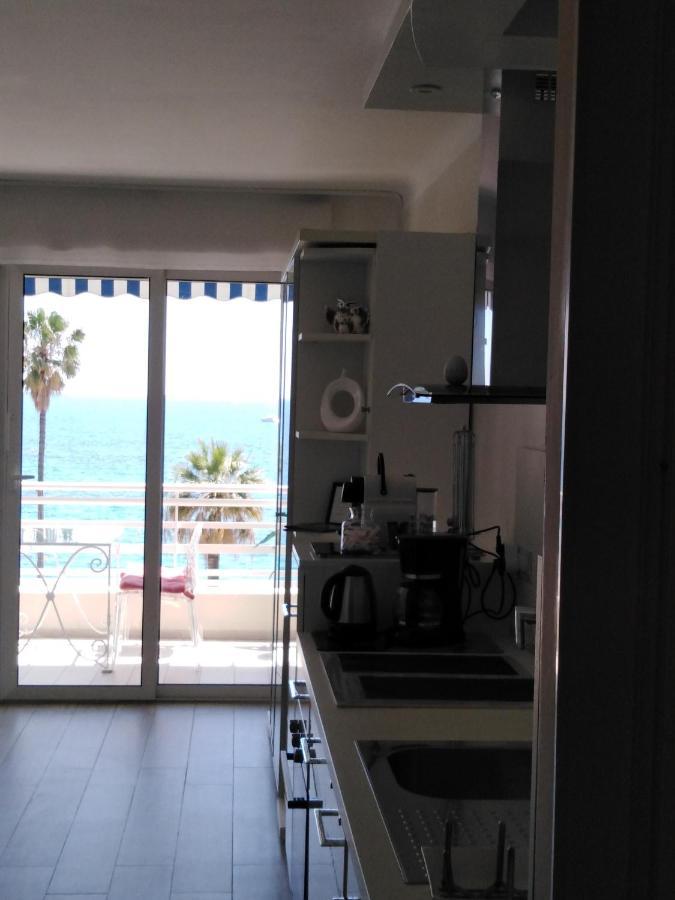 Le Palais Du Tropique Appartement Vue Mer 5E Etage Avec Ascenseur Juan-les-Pins Exterior foto